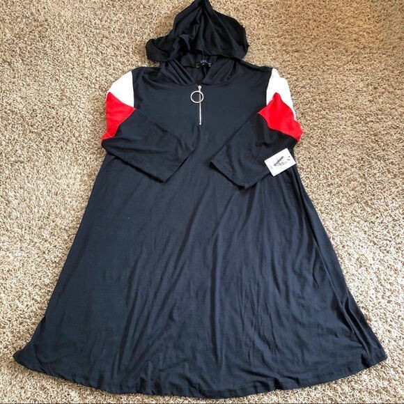NWT Vibe Sportswear 3/4 sleeve Hooded Dress size 2X RN NWT Vibe Sportswear 3/4 sleeve Hooded Dress size 2X RN