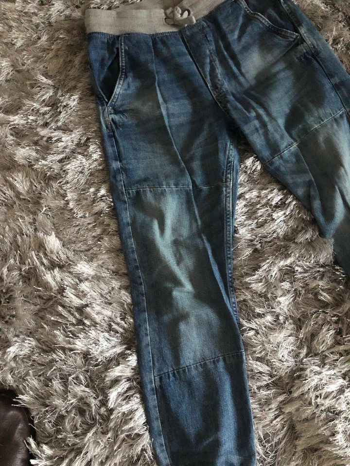 Pantalones de mezclilla H&M para niños talla 11-12 ¡gran calidad! Foto 2 de 4