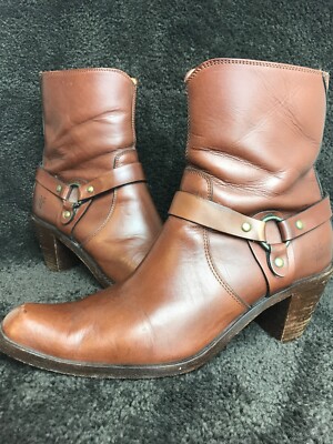 frye side harness boot