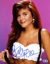 TIFFANI AMBER THIESSEN SIGNED 11x14 PHOTO 90210 SAVED BY THE BELL BECKETT BAS