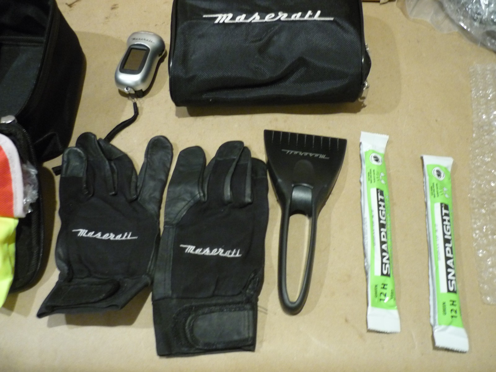 Maserati M145 Complete Emergency Kit (NEW) - P/N 940000891