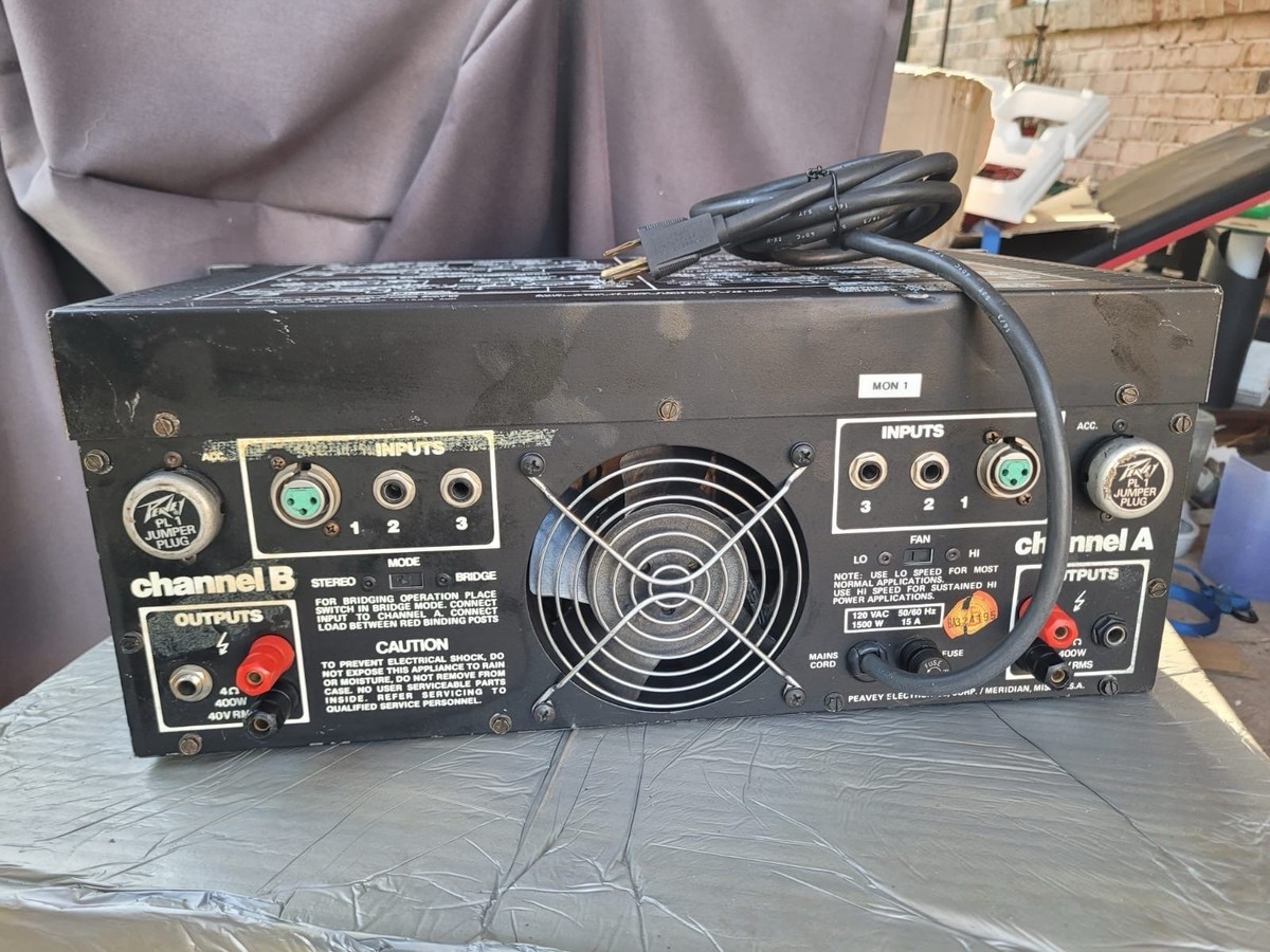 PEAVEY ピーヴィー CS-800 パワーアンプ 最大出力260W+260W PEAVEY ピーヴィー CS-800 パワーアンプ 最大出力260W+260W