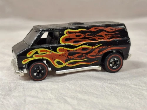 Hot Wheels Vintage Blackwall 1977 Super Van Flames Black Hong Kong 74