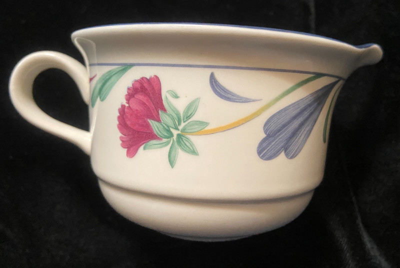 Lenox POPPIES ON BLUE Creamer CHINASTONE - Made in USA 