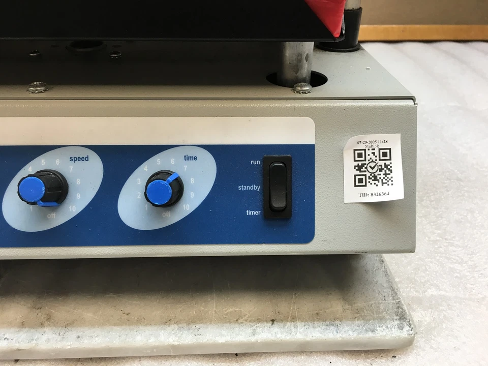 VWR Scientific Products VX-2500 Multi-Tube Vortexer 58816-115 945057 - Imagem 3 de 4