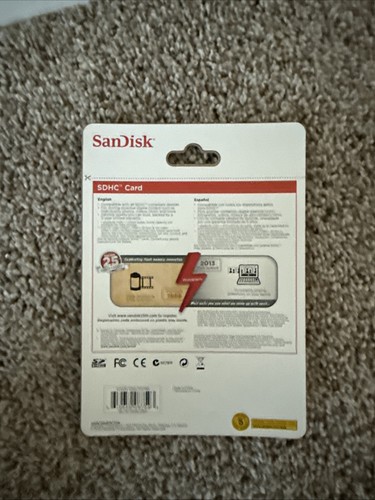 New Scandisk 16GB SDHC Memory Card and 8 GB USB Flash Drive - - Picture 5 of 5