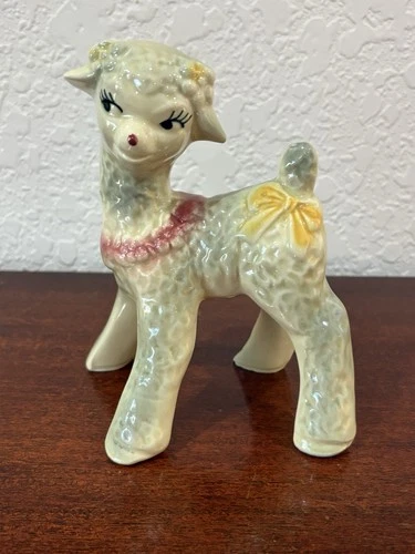 Shawnee Vintage Pottery Ceramic Lamb Figurine