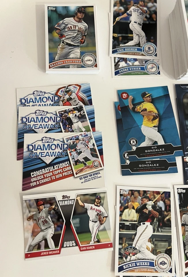 2011 Topps Update Lot Of 150+ Cards W HOF, RC And Parallels. Look! - Image 2 of 4