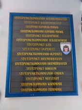 Bundesmarine Marine Stützpunkte gerahmte Mützenbandabschnitte (8981)