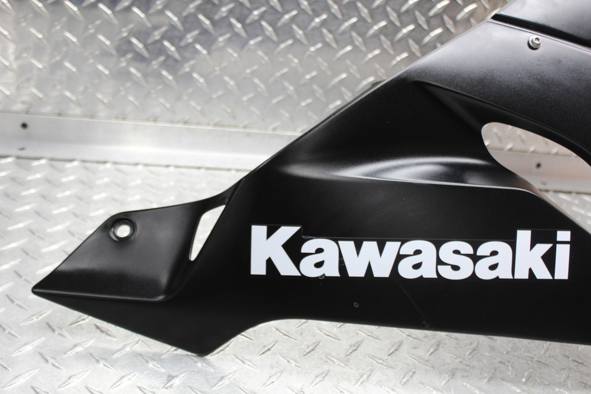 2020 KAWASAKI ZX636G RIGHT SIDE FAIRING W/ RIGHT TAIL 2020 KAWASAKI ZX636G RIGHT SIDE FAIRING W/ RIGHT TAIL