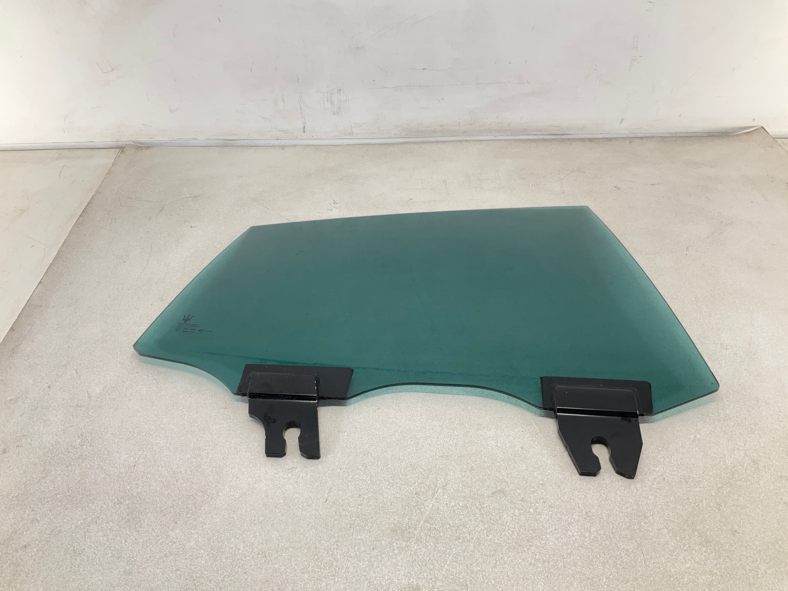 17-20 MASERATI Levante Rear Right Passenger Door Glass
