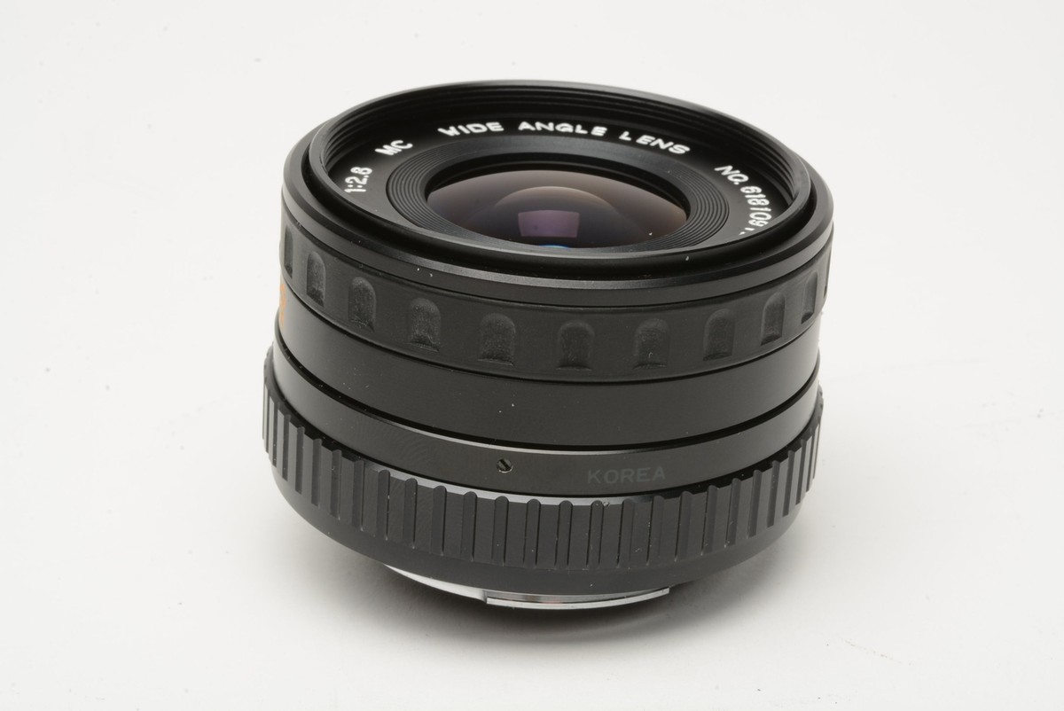 Vivitar 28mm f2.8 MC wide angle PK mount, very clean, caps +
