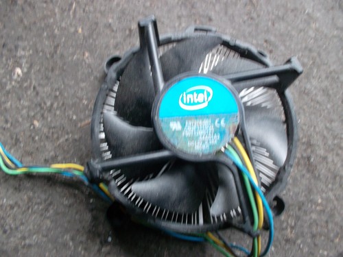 Intel Boxed Kühler, für Sockel LGA 1155 , Core i3 , Core i5, Core i7, 4 Pin PWM - Bild 3 von 6