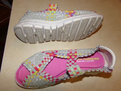 skechers weave sandals