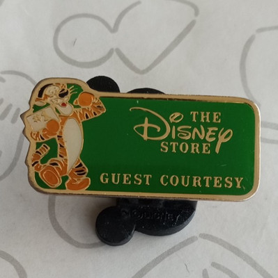 Tigger Guest Courtesy Winnie the Pooh Compliment Letter Award Green Disney Pin