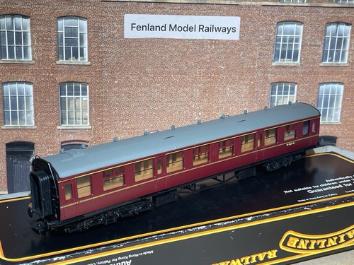 Mainline Railways 937309 Collett 60' 2nd Class Coach BR Maroon OO Gauge | Zustand: Used