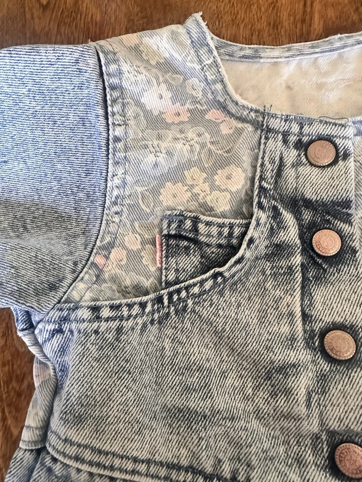 Mono vaquero vintage años 80 90 Levi's bebé niño pequeño lavado ácido floral mameluco 3T Foto 4 de 4