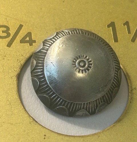 Antique Indian Button Silver Small Carved Sun Dome Wire Shank 11/16” - Bild 8 von 8