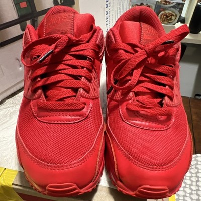 Nike Air Max 90 Triple Red Men s Size 9 Low Top Sneakers Red Solid 