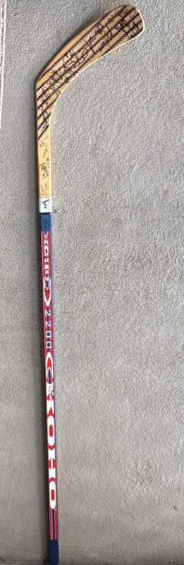 Colorado Avalanche Team Signed Hockey Stick Koho 2200 Roy Sakic Bourque Forsberg