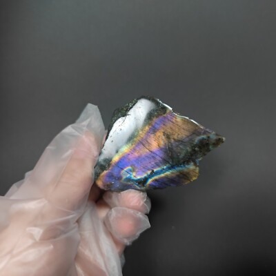 84G Natural multicolor labradorite crystal original stone