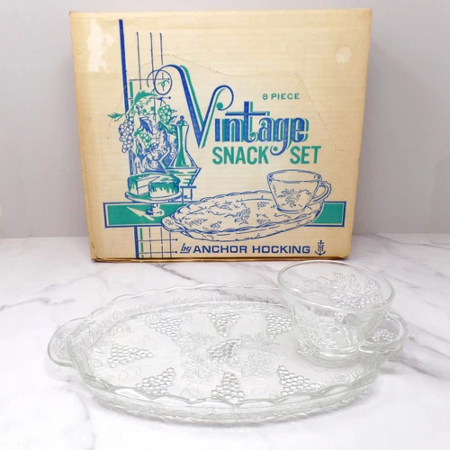 Vintage Anchor Hocking Snack Set, Vintage (model 600/76) - in Original Box, 8 pc