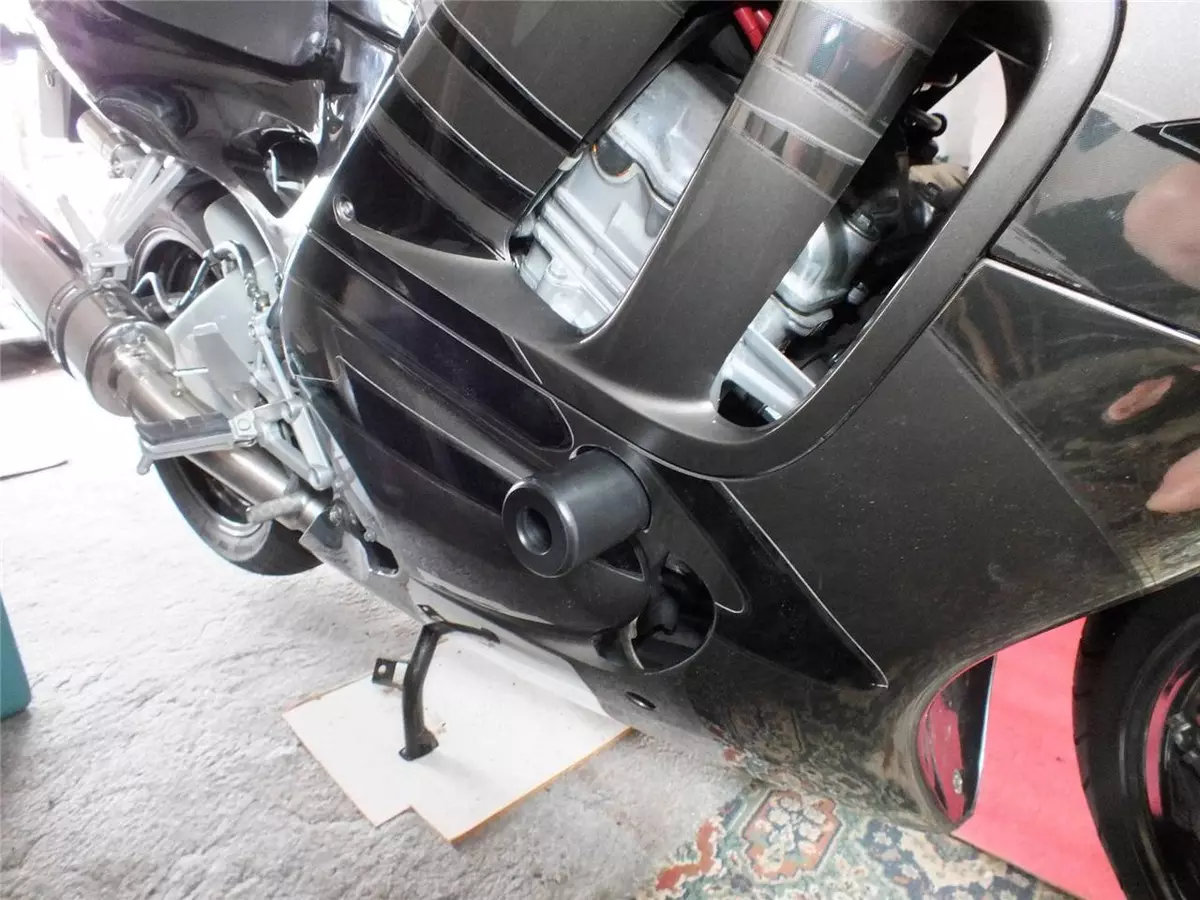 HONDA CBR 600 1991 1998 F2 F3 FAIRING CRASH MUSHROOMS SLIDERS