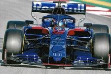 Alexander Albon "Toro Rosso Racing 2019" autograph signed 20x30 cm picture