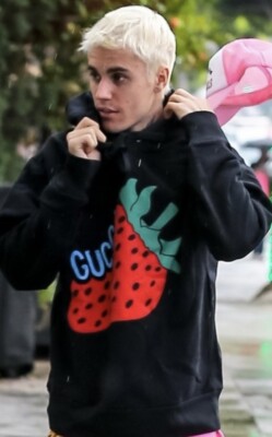Gucci 2019 2020 Justin Black Strawberry Logo T-shirt 36 38 2 Men