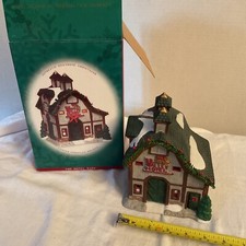 VTG Seasonal Specialties Authentic Down Home Christmas Hotel Barn X