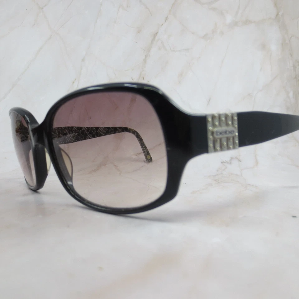 Bebe 太阳镜框 BB7060 女式抛光黑色超大全边 52-17-135 — 第 2/4 张图片