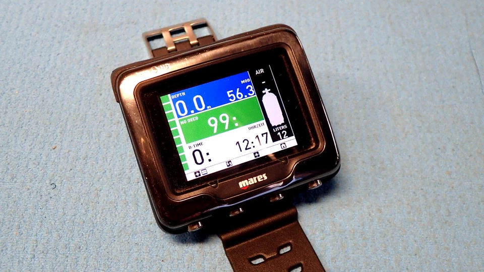 Akkuwechsel für Mares Icon HD Tauchcomputer, %