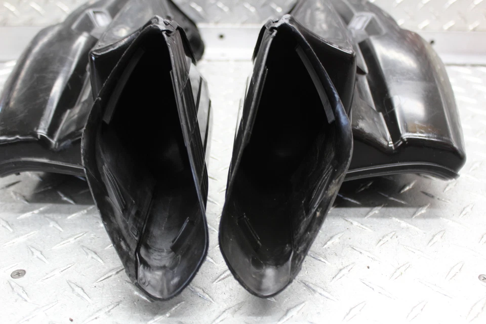 2007 SUZUKI GSXR750 RIGHT LEFT AIR INTAKE DUCTS 94430-01H00 - Image 2 of 4