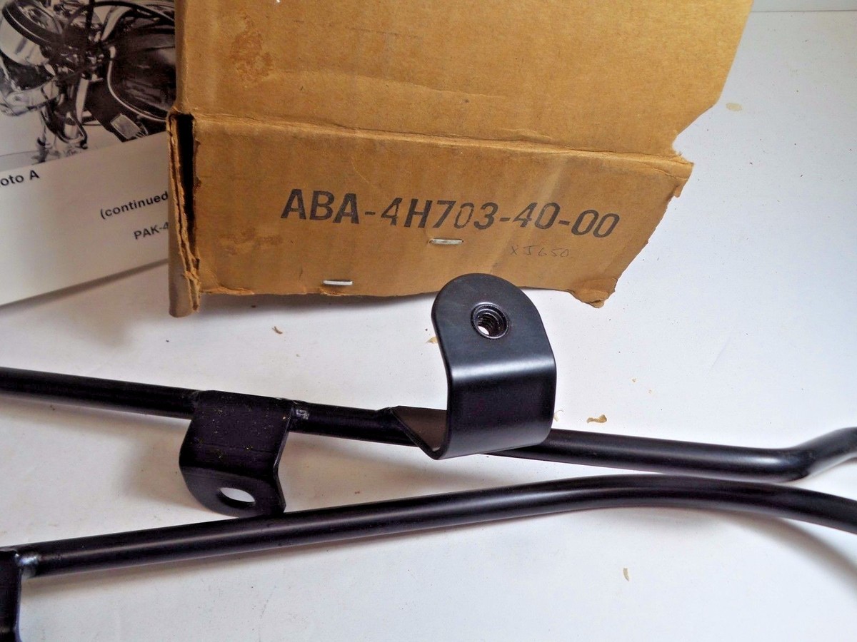 NOS YAMAHA XJ650 MAXIM MAXI-CRUISER WINDSHIELD MOUNTING