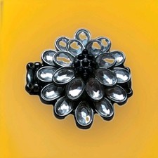Women's Cocktail Ring Stretch Clear 20 Rhinestones Flower Dark Silver