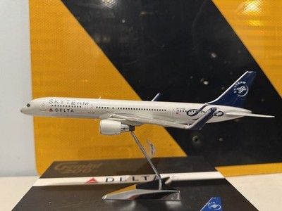 Gemini Jets 1:200 Delta Airlines 757-200 Skyteam Livery Extremely Rare SD