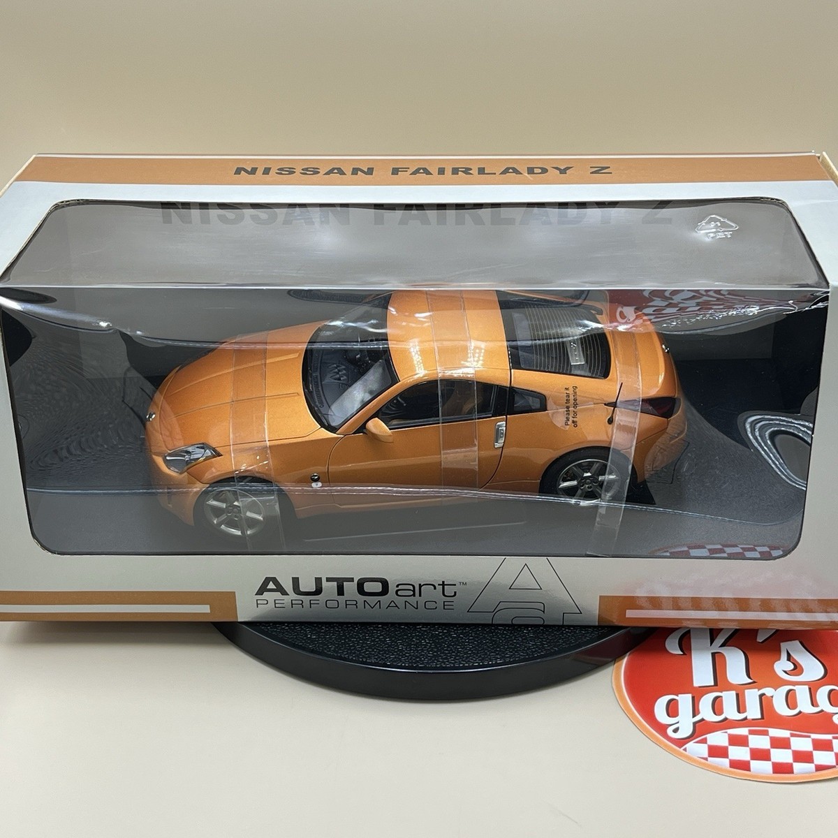 AUTOart 1/18 Nissan Fairlady Z 350Z Z33 2002 RH Drive Sunset