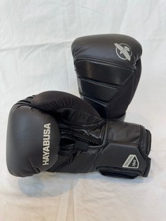 Hayabusa T3 Boxing Gloves Kickboxing Sparring Gloves 16oz Black