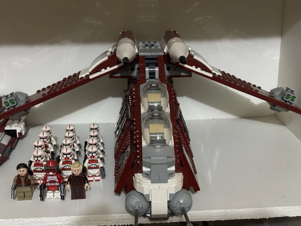 LEGO Star Wars Coruscant Guard Bundle Lot - Image 2 of 2