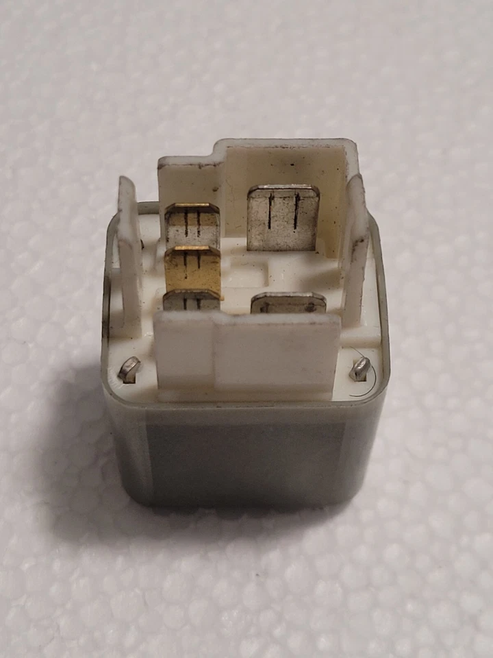 Unidad de relé de potencia Honda Acura Denso OEM 056700-8160 12V Foto 4 de 4