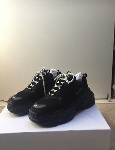 triple s preto
