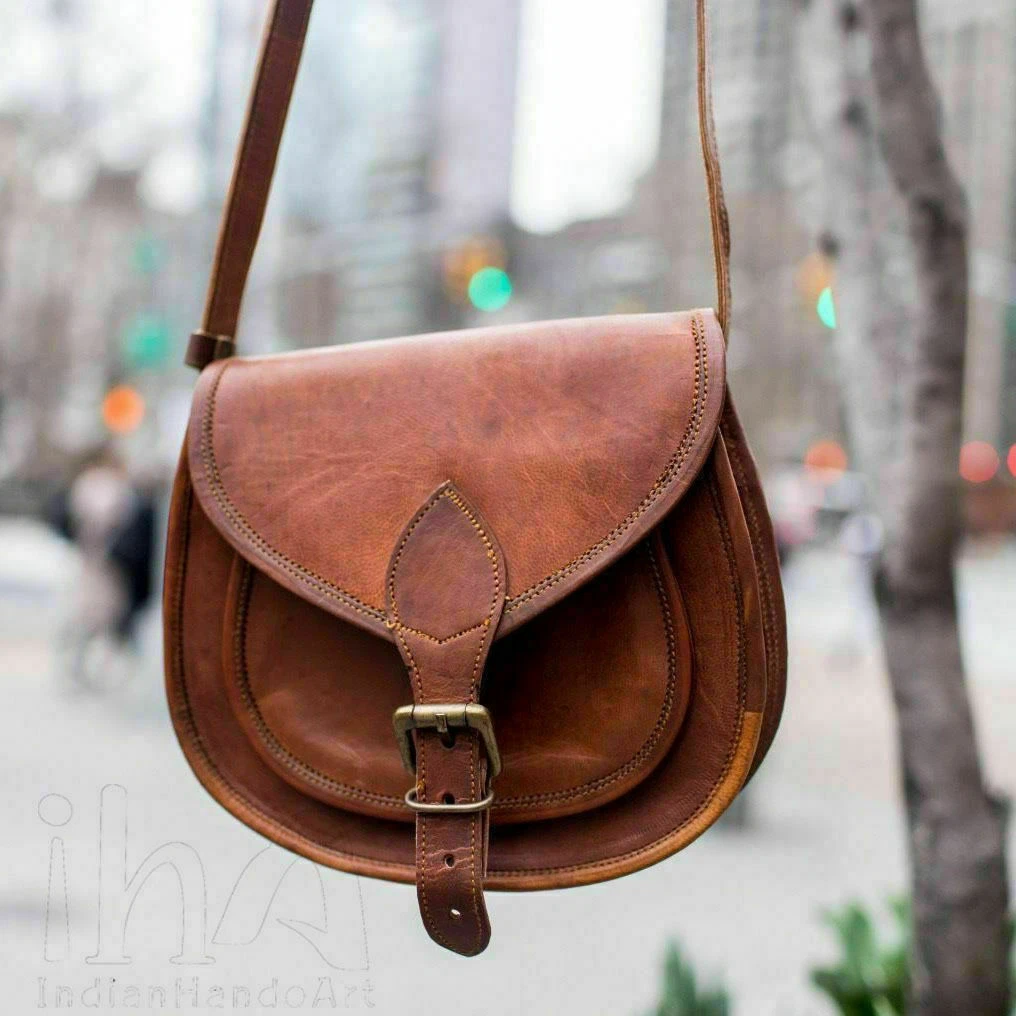 Handbags | A Brown Small Purse | Freeup