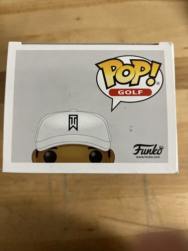 Funko POP Vinilo Golf TIGRE WODS Gorra y Pantalones Blancos con Camisa Azul Fanáticos #04 - Imagen 7 de 8