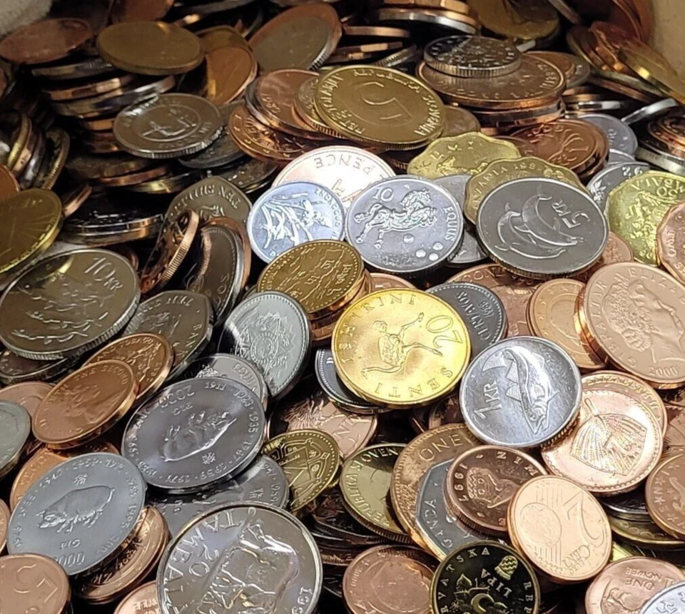 10 Pounds BU UNC UNCIRCULATED Mixed Foreign World Coins Lot FREE POST & HANDLING - Image 2 of 2