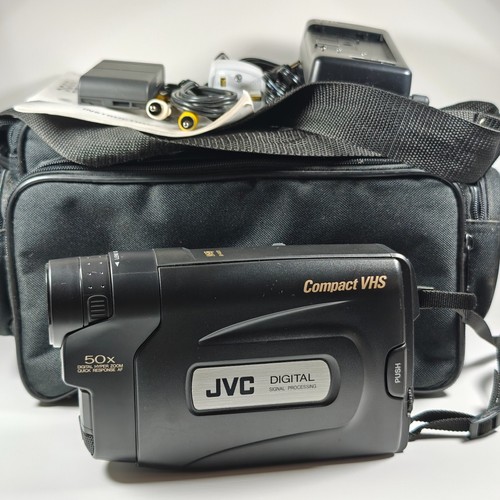 JVC GR-AX201 VHSC Tape Camcorder 50x Zoom Video Camera, Charger, Bag, Manual - Picture 2 of 13