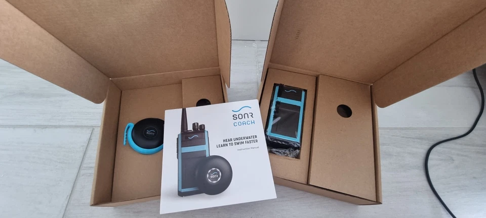 Sonr Swim Coach Comunicador Impermeable Auriculares de Conducción Ósea con Metrónomo Foto 2 de 4