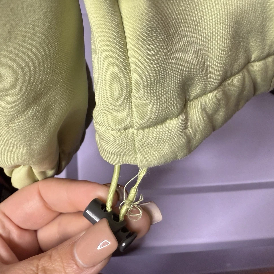 Бесплатная деревенская куртка мужская маленькая зеленая Swoosh 3 кармана на молнии внутренняя подкладка - Изображение 4 из 4