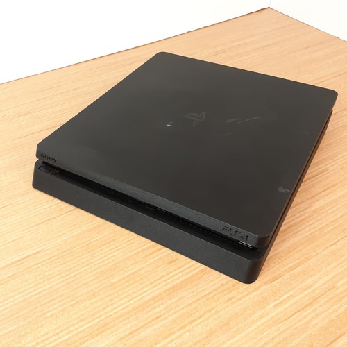 Sony PlayStation 4 PS4 Slim Console 1TB CUH-2015A For Parts Or Repair READ