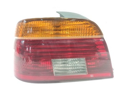 6900209 RÜCKLEUCHTE AUßEN LINKS / 368531 FÜR BMW 5 E39 520 D