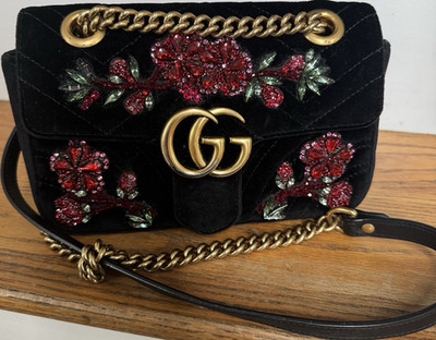 Gucci GG Marmont Black Floral Embroidered Quilted Chain Shoulder Bag